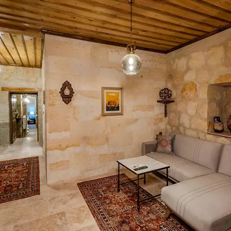 Sara Cave Cappadocia * גורמה