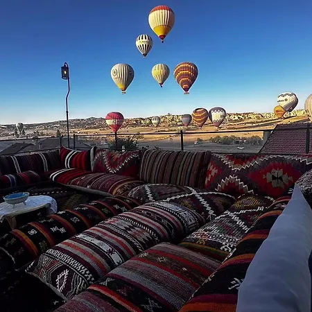 Sara Cave Cappadocia מלון *